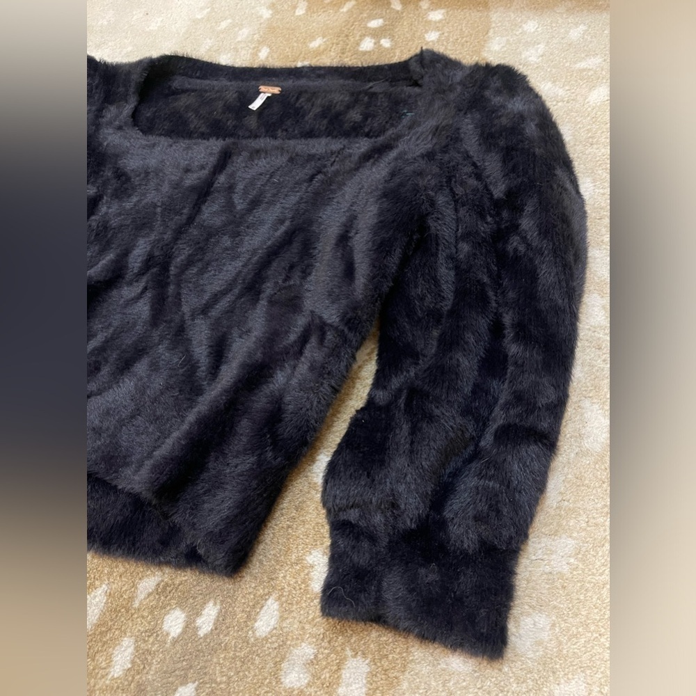 Free People Moonbeam Pullover Sweater in Black fur women’s size medium - Picture 4 of 9